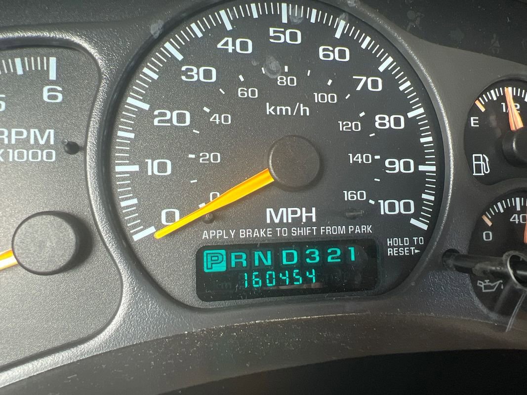 Used 2001 Chevrolet Tahoe LT w/ LT Preferred Equipment Group AWD/4WD image 21