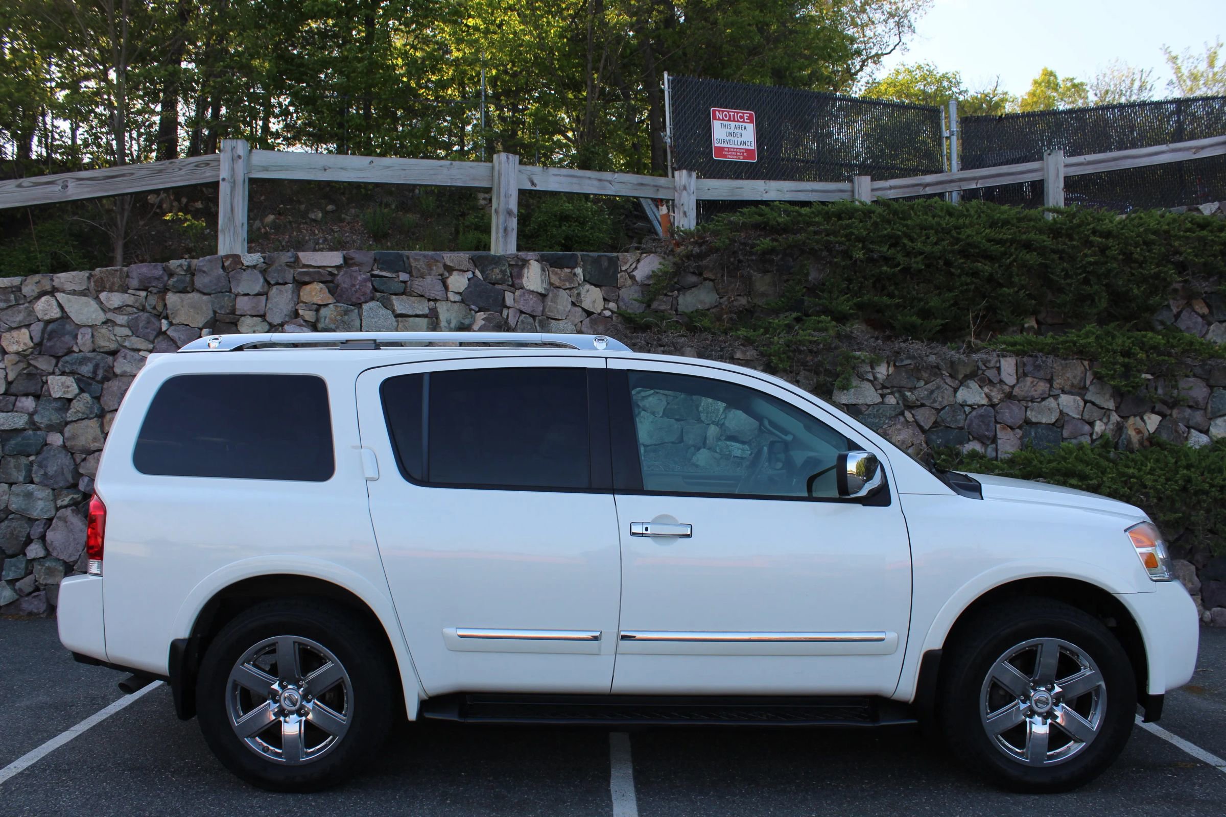 Used 2014 Nissan Armada Platinum image 5