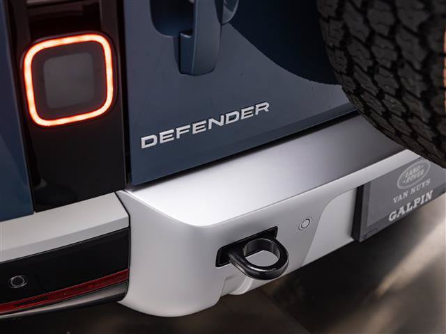 New 2026 Land Rover Defender 110 X-Dynamic SE AWD/4WD image 32