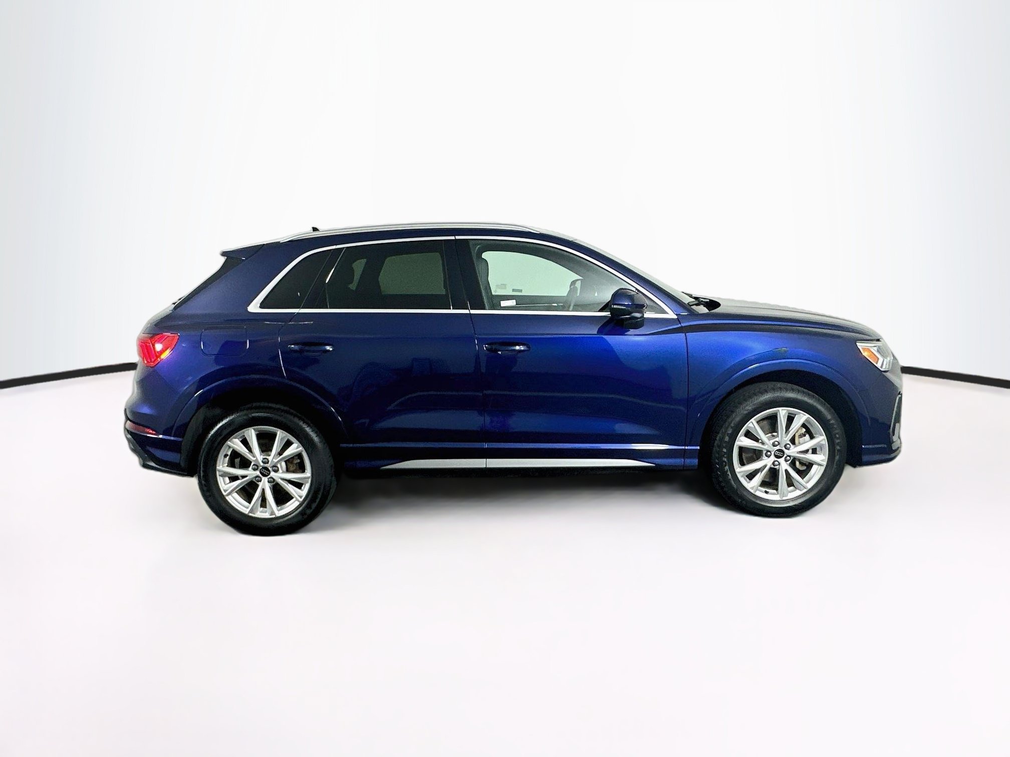 Used 2025 Audi Q3 2.0T Premium AWD/4WD image 10