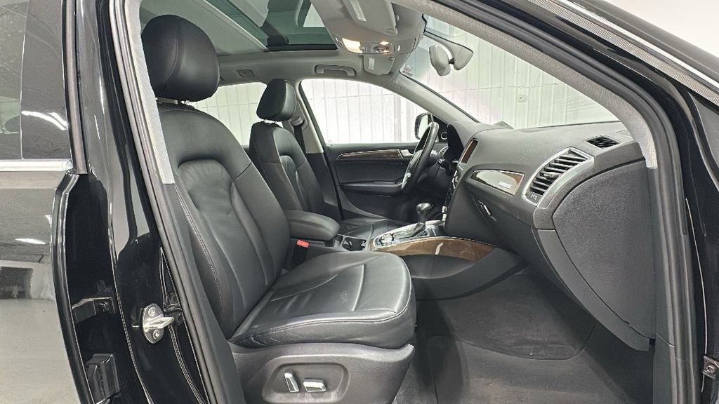 Used 2016 Audi Q5 2.0T Premium Plus w/ Technology Package image 10