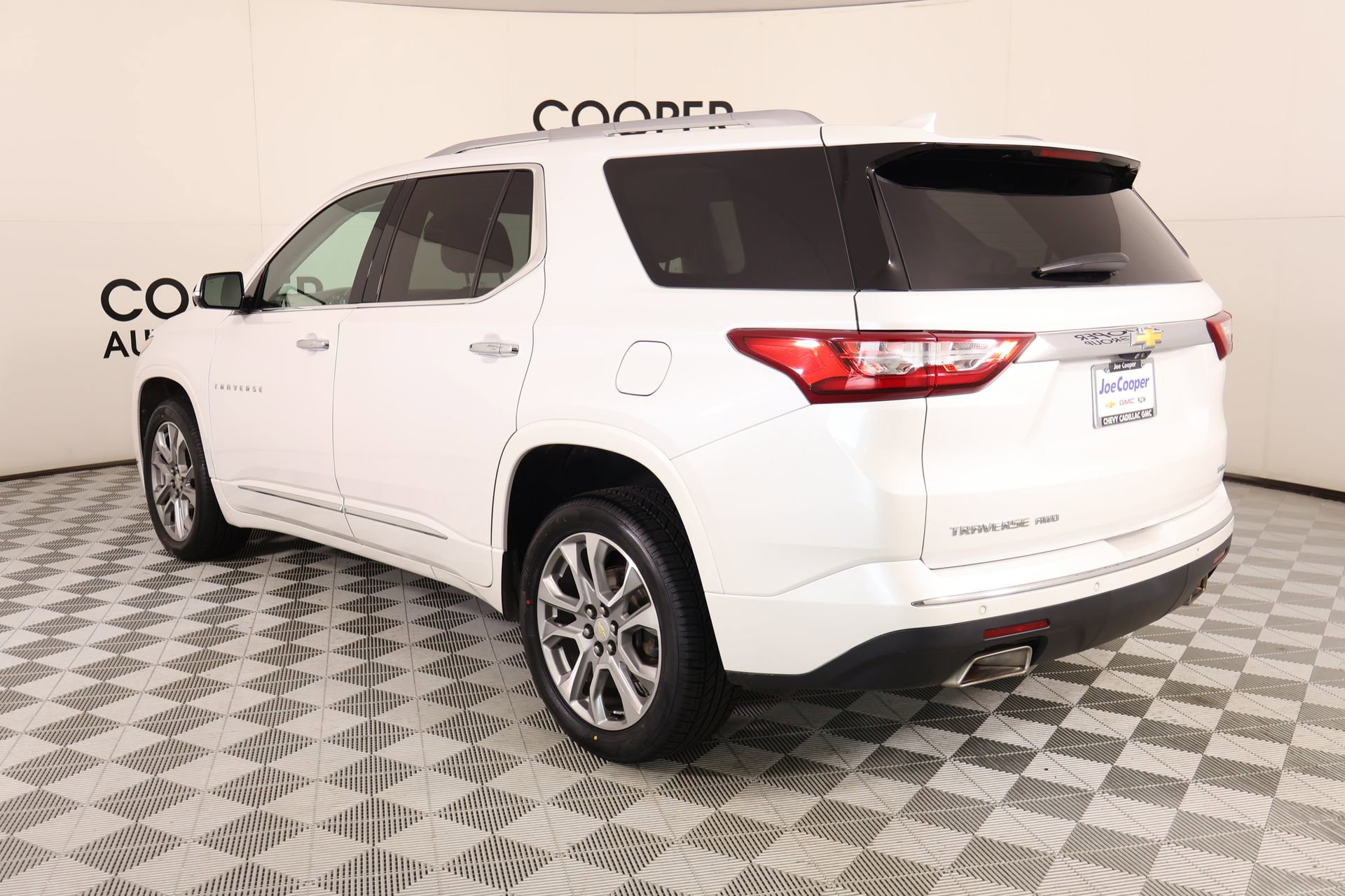 Used 2021 Chevrolet Traverse Premier w/ LPO, Floor Liner Package AWD/4WD image 26