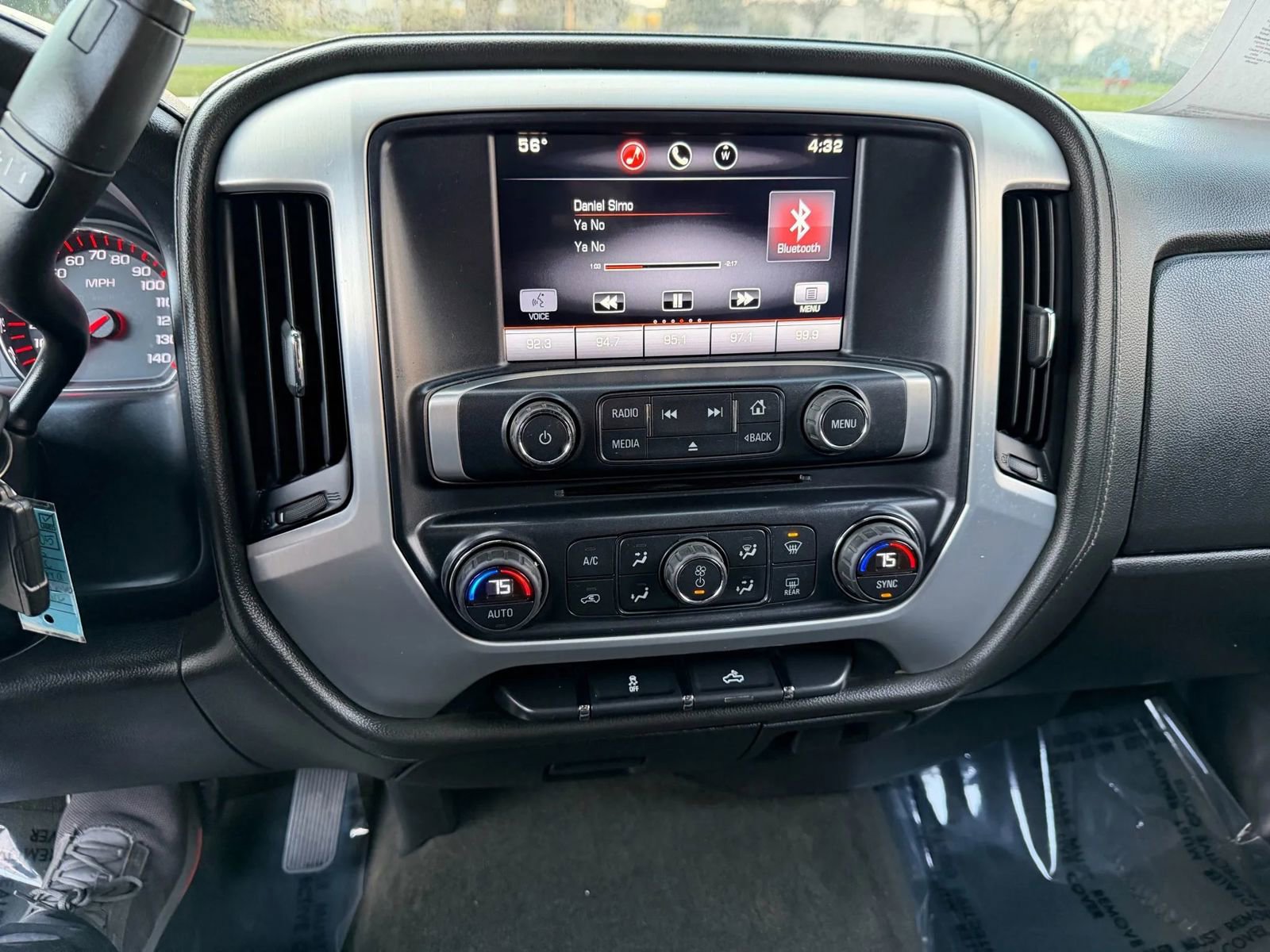 Used 2015 GMC Sierra 1500 SLE w/ SLE Value Package image 26