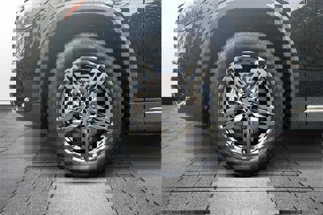 Certified 2025 Mercedes-Benz GLA 250 4MATIC image 38