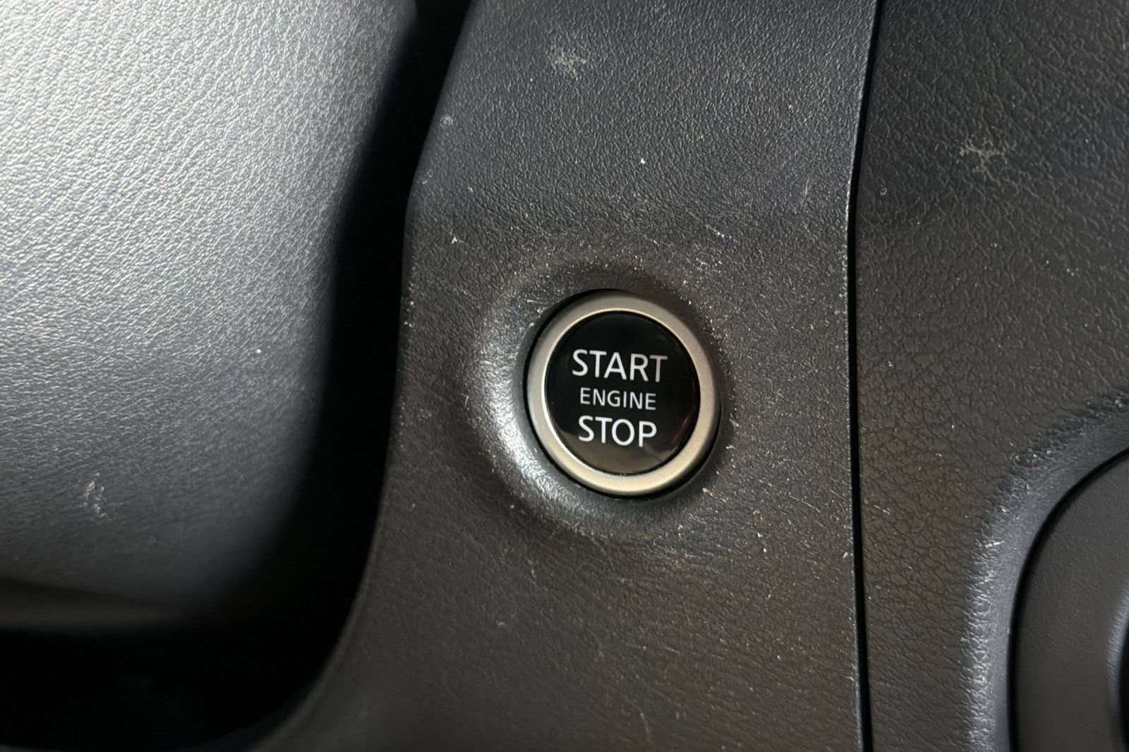Used 2023 Nissan Frontier SV w/ SV Convenience Package AWD/4WD image 23