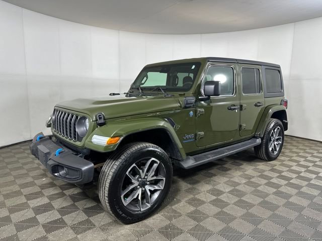 Used 2024 Jeep Wrangler Unlimited w/ Convenience Group AWD/4WD image 7