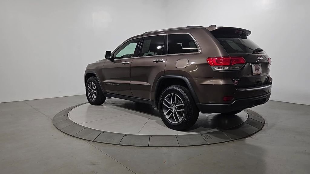 Used 2017 Jeep Grand Cherokee Limited AWD/4WD image 3