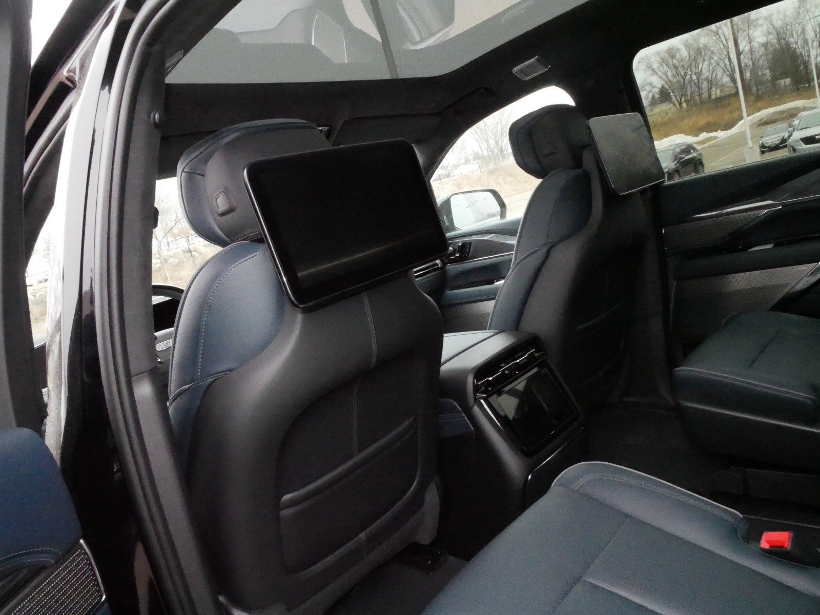 New 2025 Cadillac Escalade IQ Sport 2 image 16