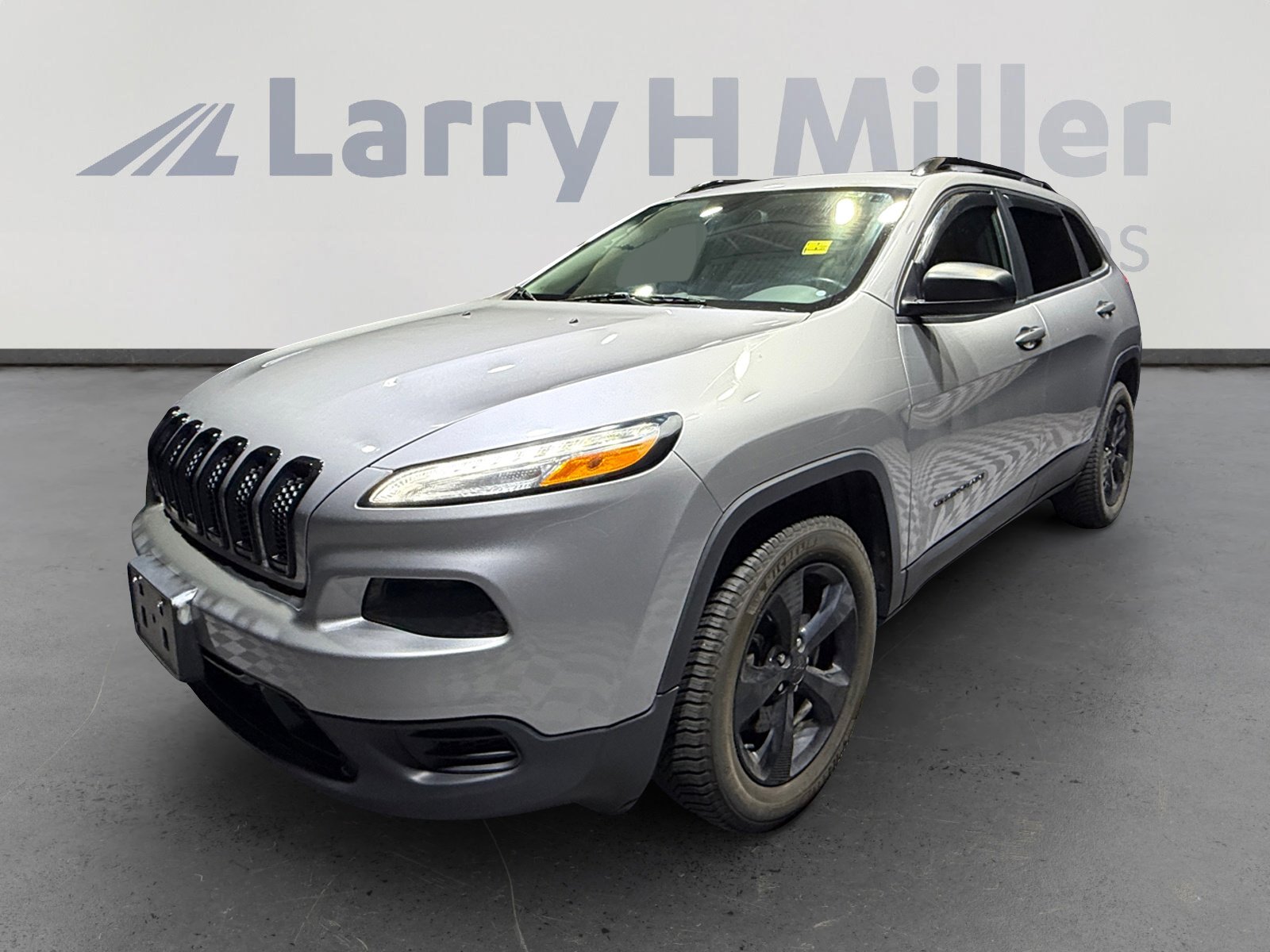 Used 2017 Jeep Cherokee Sport AWD/4WD image 1