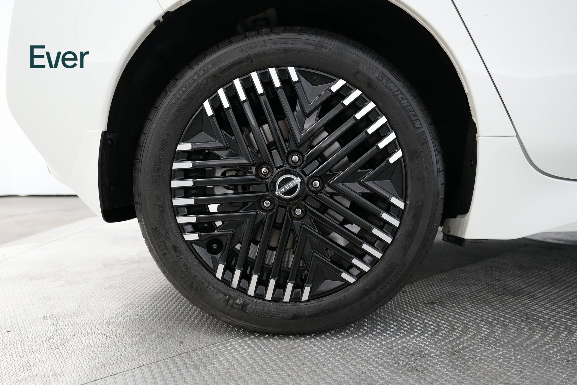 Used 2025 Nissan Leaf SV Plus image 17