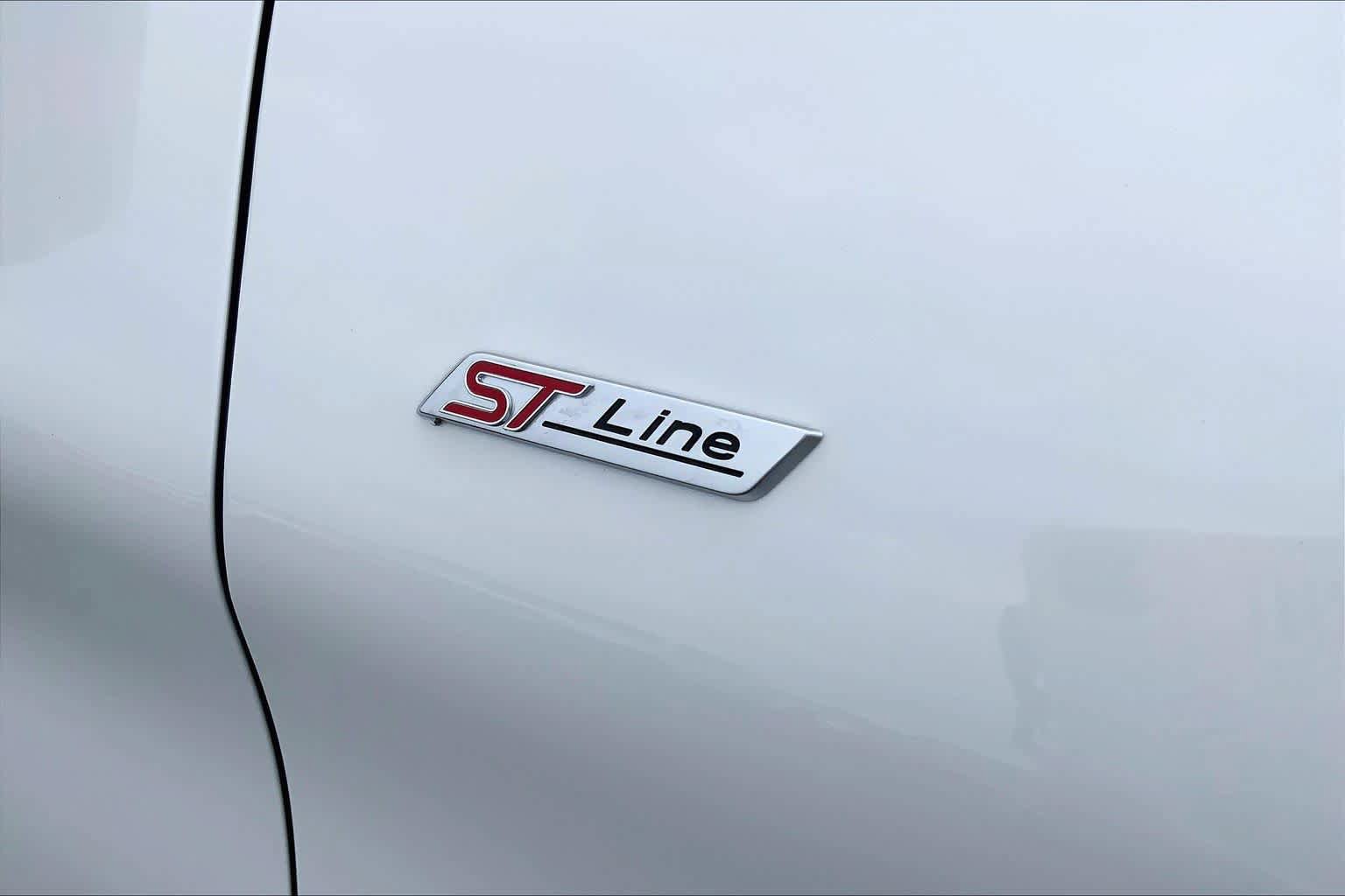 Certified 2025 Ford Explorer ST-Line w/ Premium Package RWD image 10
