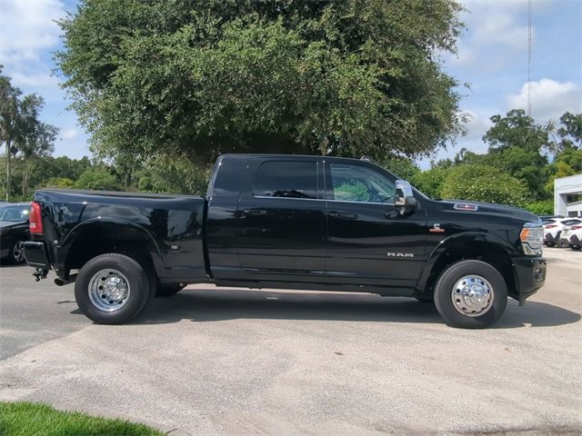 Used 2023 RAM 3500 Limited image 3