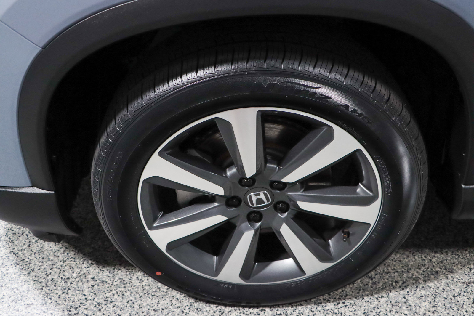 Used 2025 Honda Pilot Elite image 11
