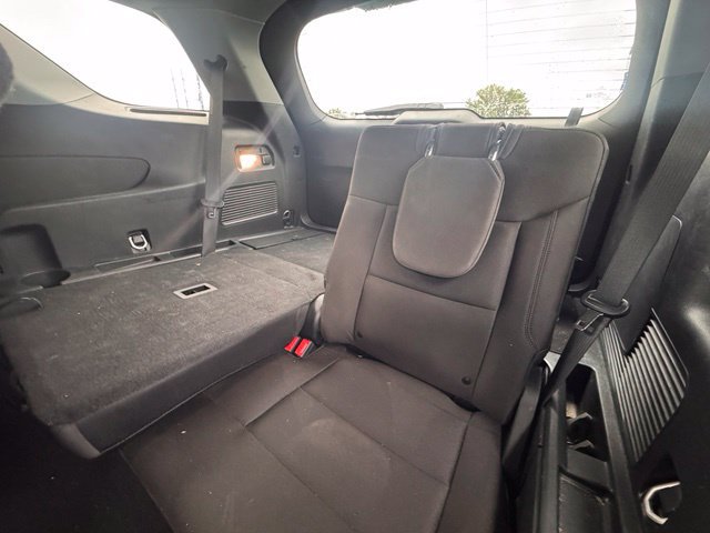 Used 2023 Ford Explorer XLT AWD/4WD image 8