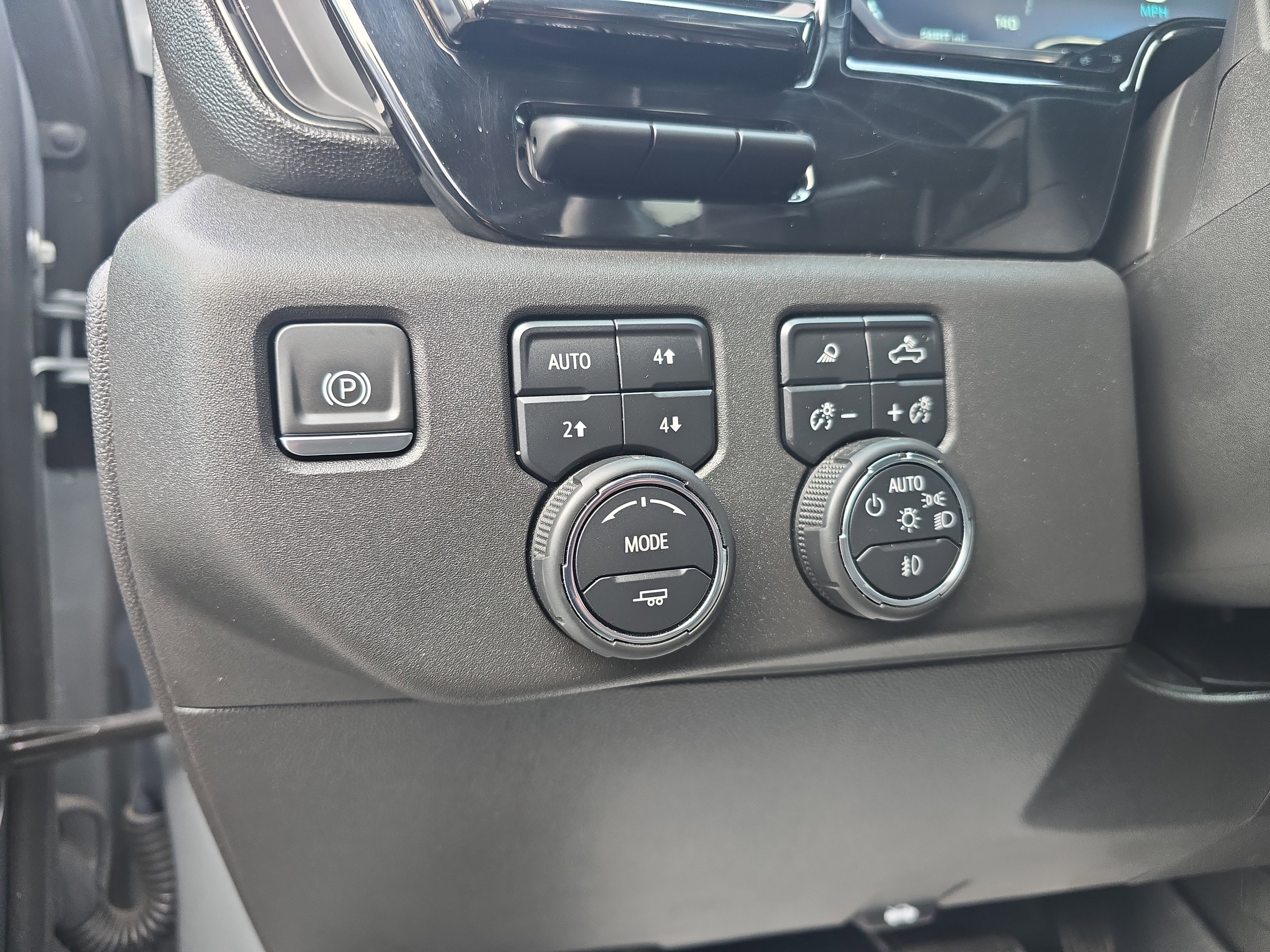 Used 2023 Chevrolet Silverado 1500 ZR2 w/ Technology Package image 22