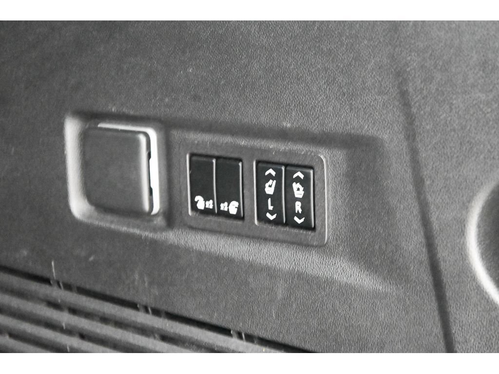 Used 2023 Chevrolet Tahoe High Country AWD/4WD image 66