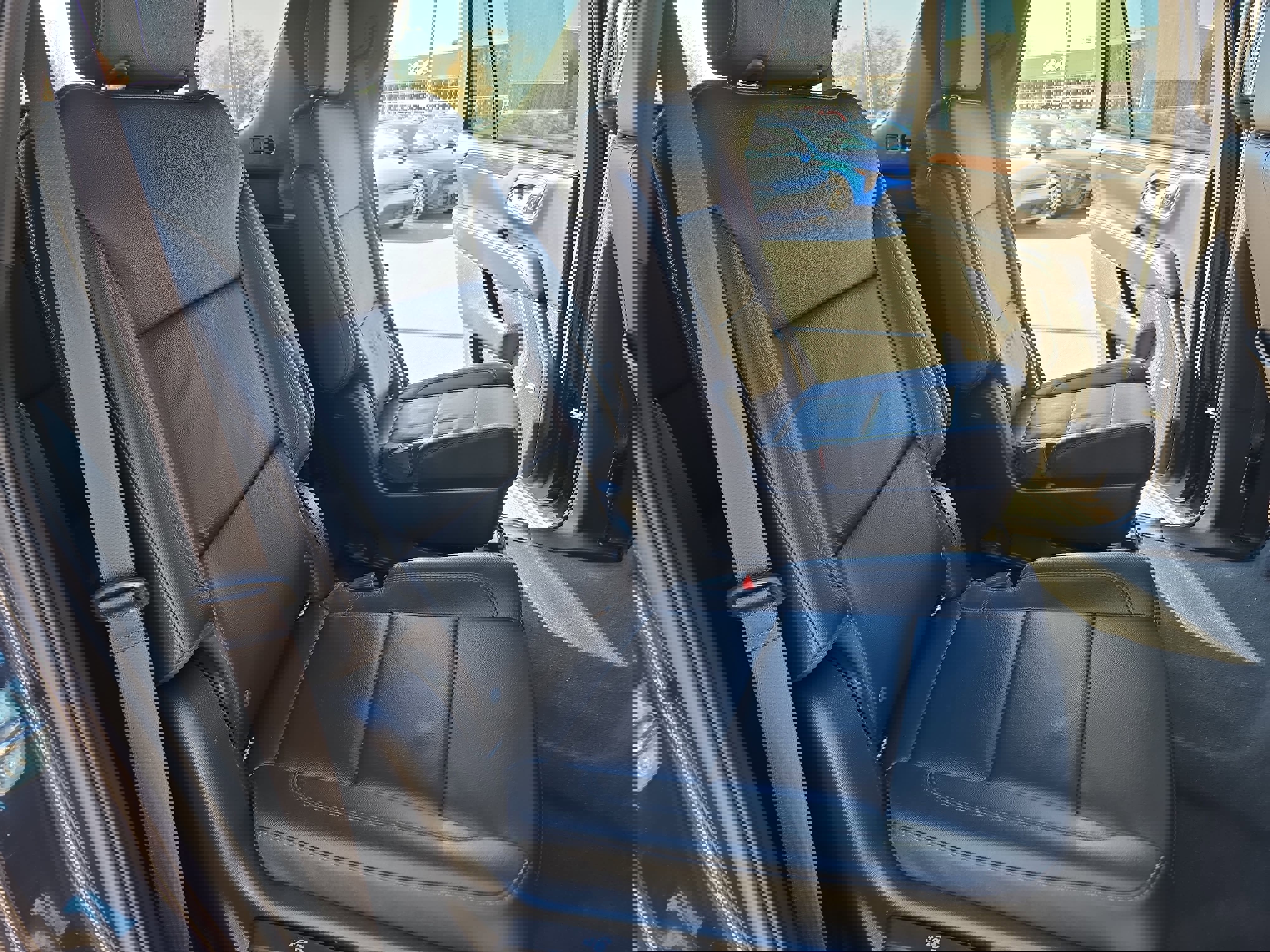 Used 2022 Chevrolet Tahoe Z71 w/ Luxury Package image 11