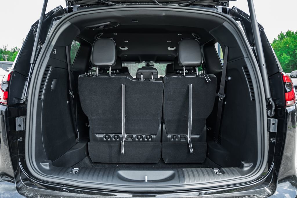 New 2025 Chrysler Pacifica Select image 8
