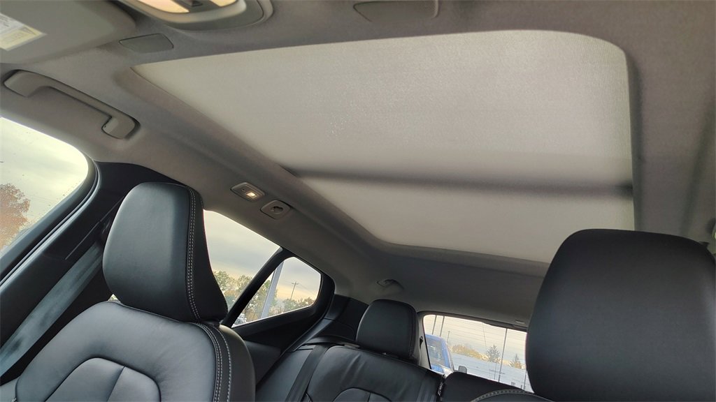 New 2026 Volvo XC40 B5 Ultra w/ Climate Package image 27