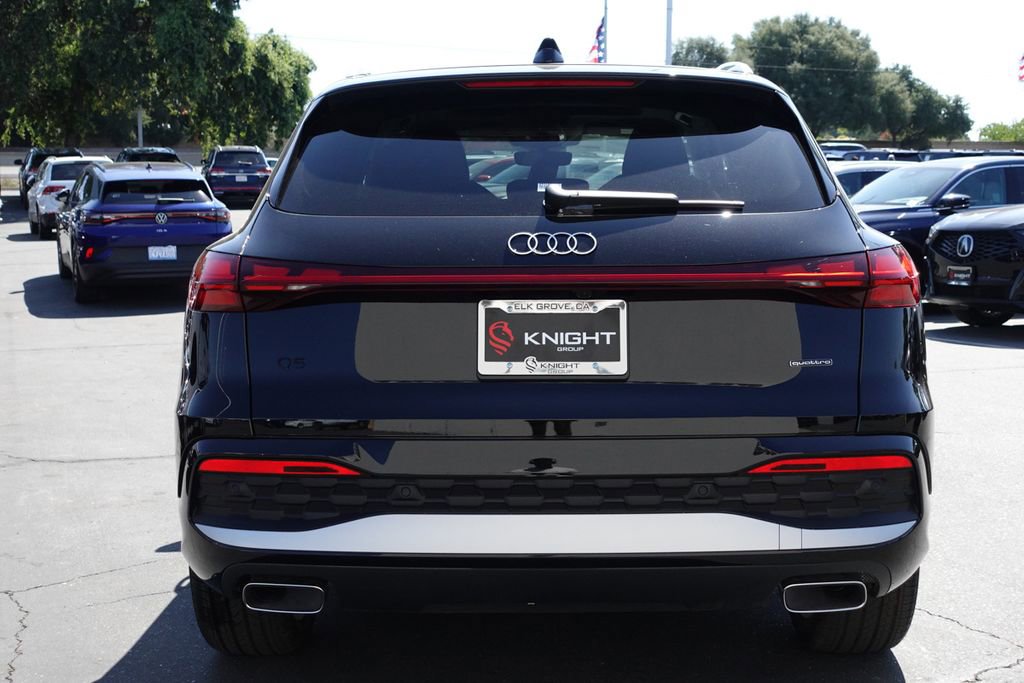 New 2025 Audi Q5 Prestige image 8