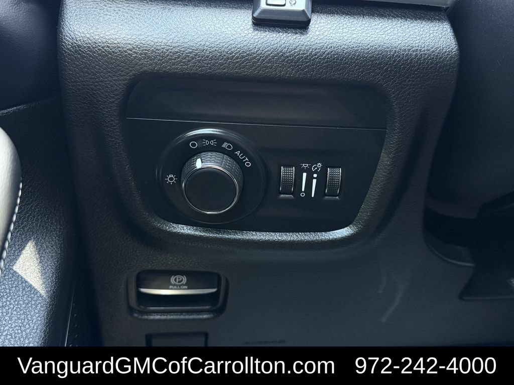 Used 2023 Jeep Grand Cherokee Altitude AWD/4WD image 27