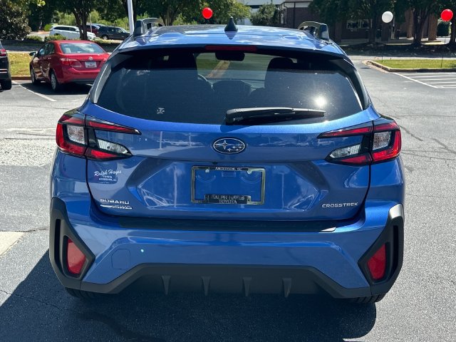 Used 2025 Subaru Crosstrek 2.5i Premium AWD/4WD image 4