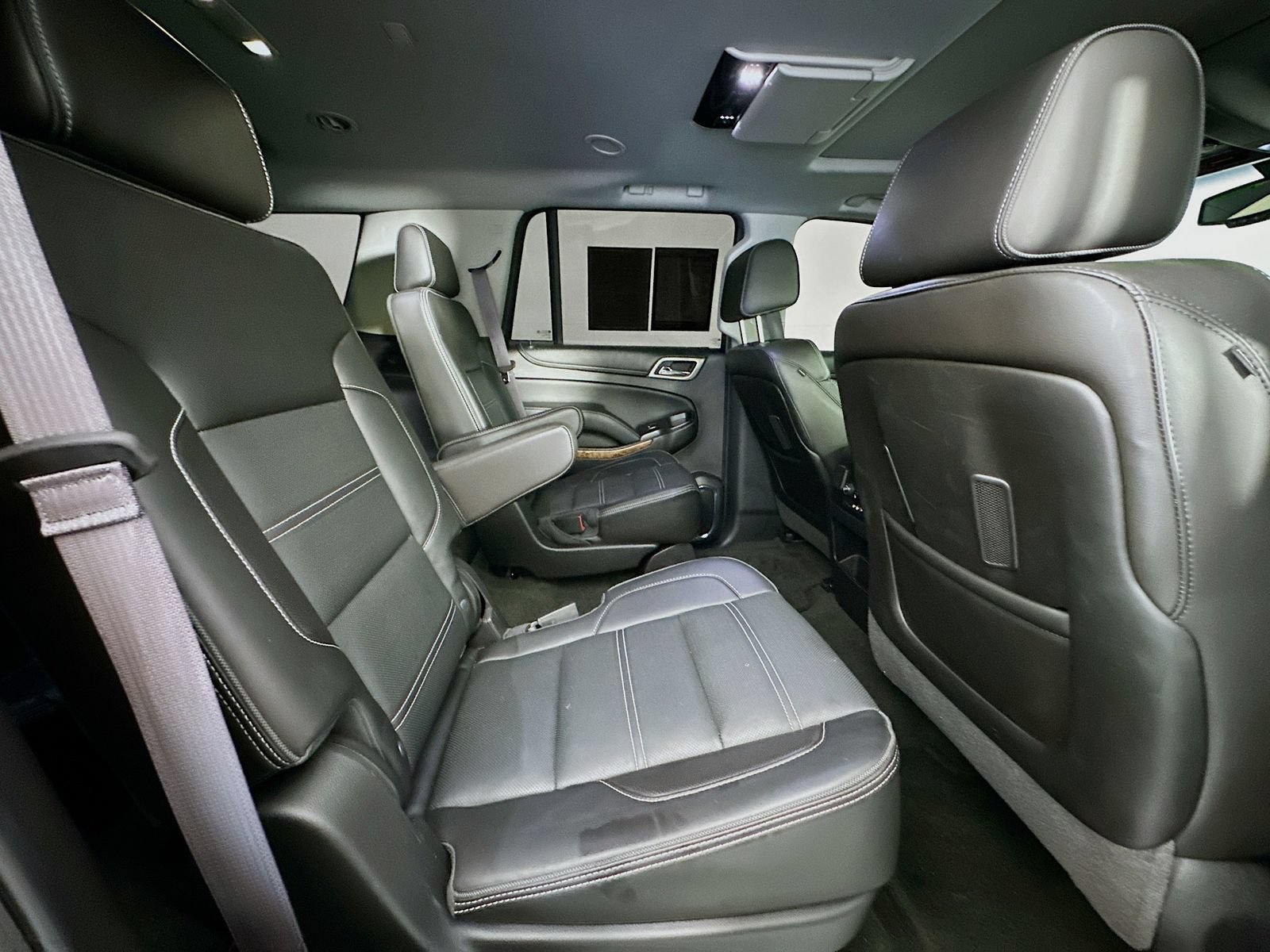 Used 2016 GMC Yukon Denali w/ Open Road Package RWD image 31