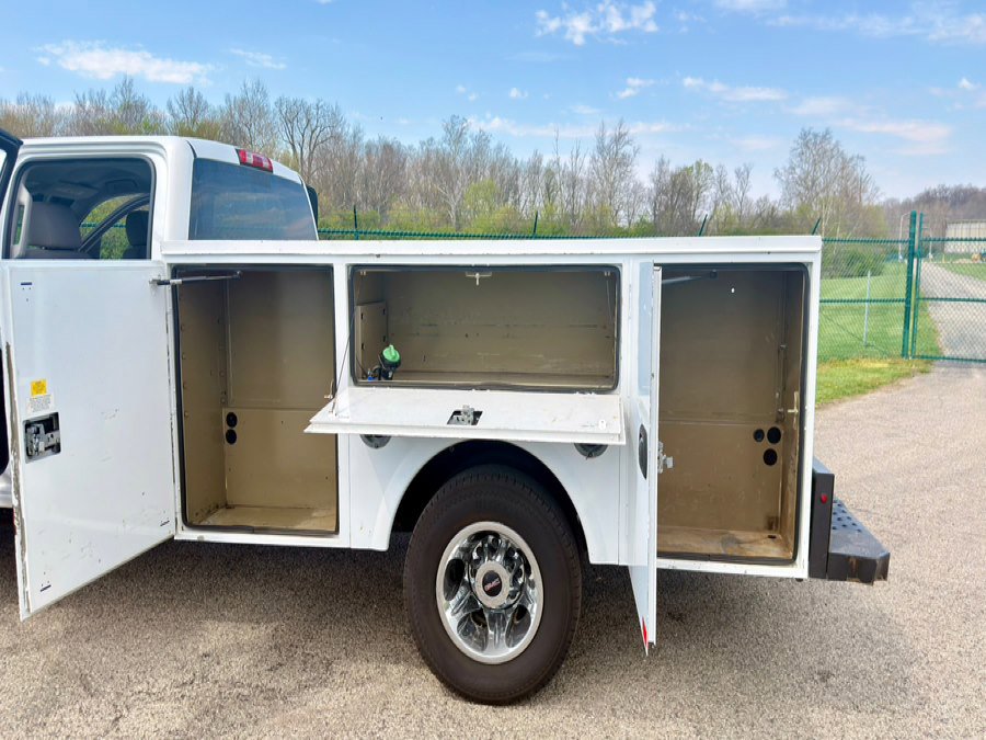 Used 2015 GMC Sierra 3500 2WD Crew Cab w/ Sierra Convenience Package image 8