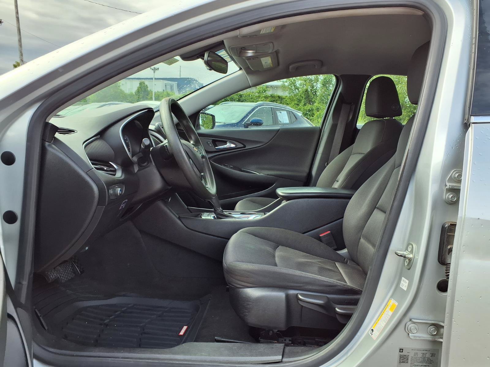 Used 2018 Chevrolet Malibu LS FWD image 24