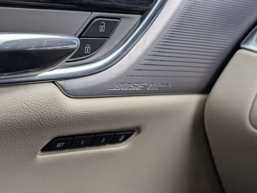 Used 2022 Cadillac XT6 Premium Luxury w/ Technology Package image 24