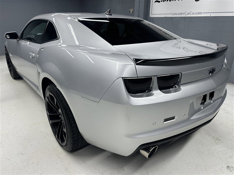 Used 2013 Chevrolet Camaro SS w/ SS Performance Package image 4