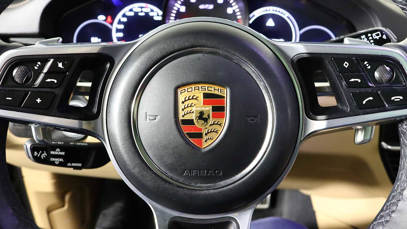 Used 2023 Porsche Cayenne GTS image 19