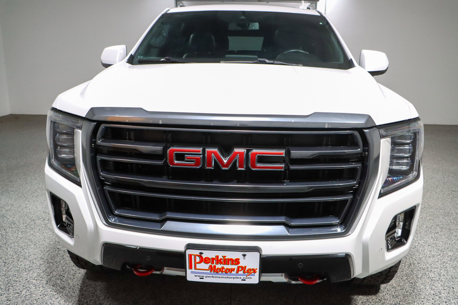 Used 2022 GMC Yukon AT4 image 4