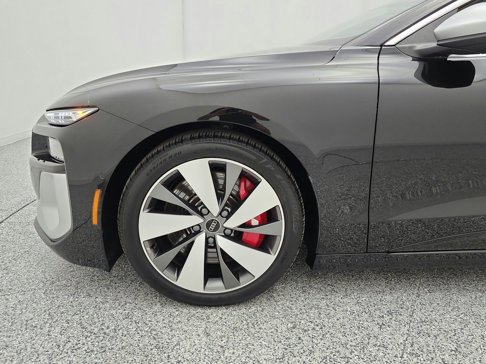 Used 2025 Audi S6 e-tron Premium Plus w/ Premium Plus AWD/4WD image 17