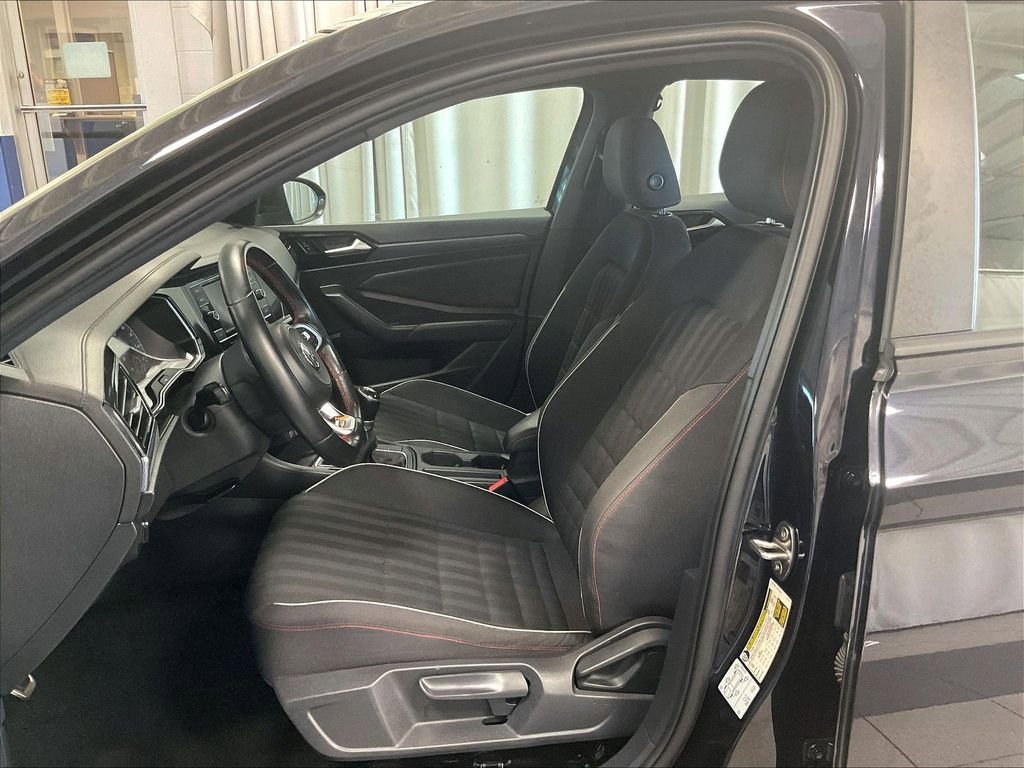 Used 2019 Volkswagen Jetta GLI FWD image 10