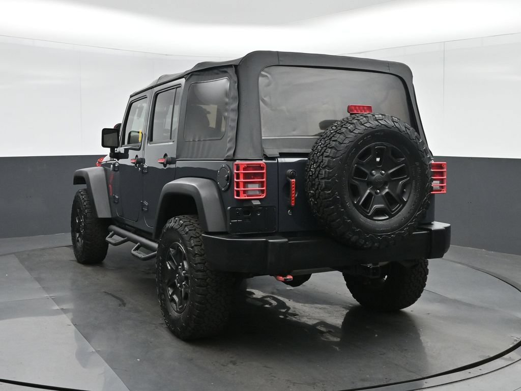 Used 2016 Jeep Wrangler Unlimited Rubicon w/ Connectivity Group AWD/4WD image 5