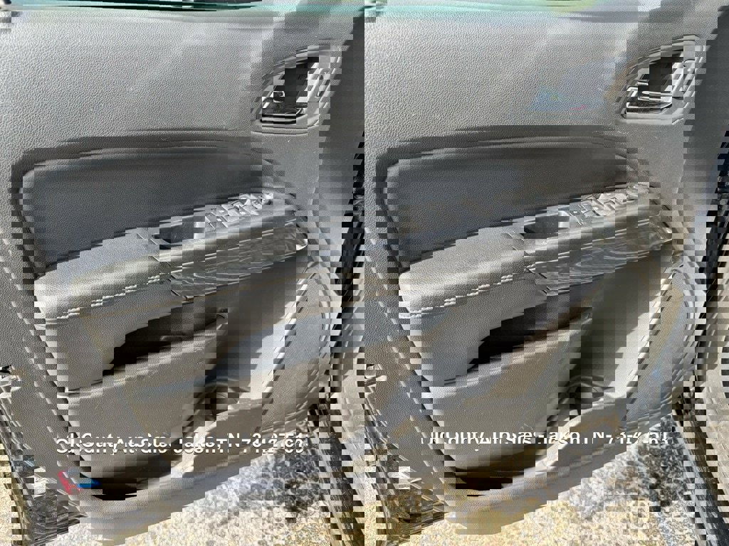 Used 2021 GMC Canyon AT4 w/ Driver Alert Package image 31