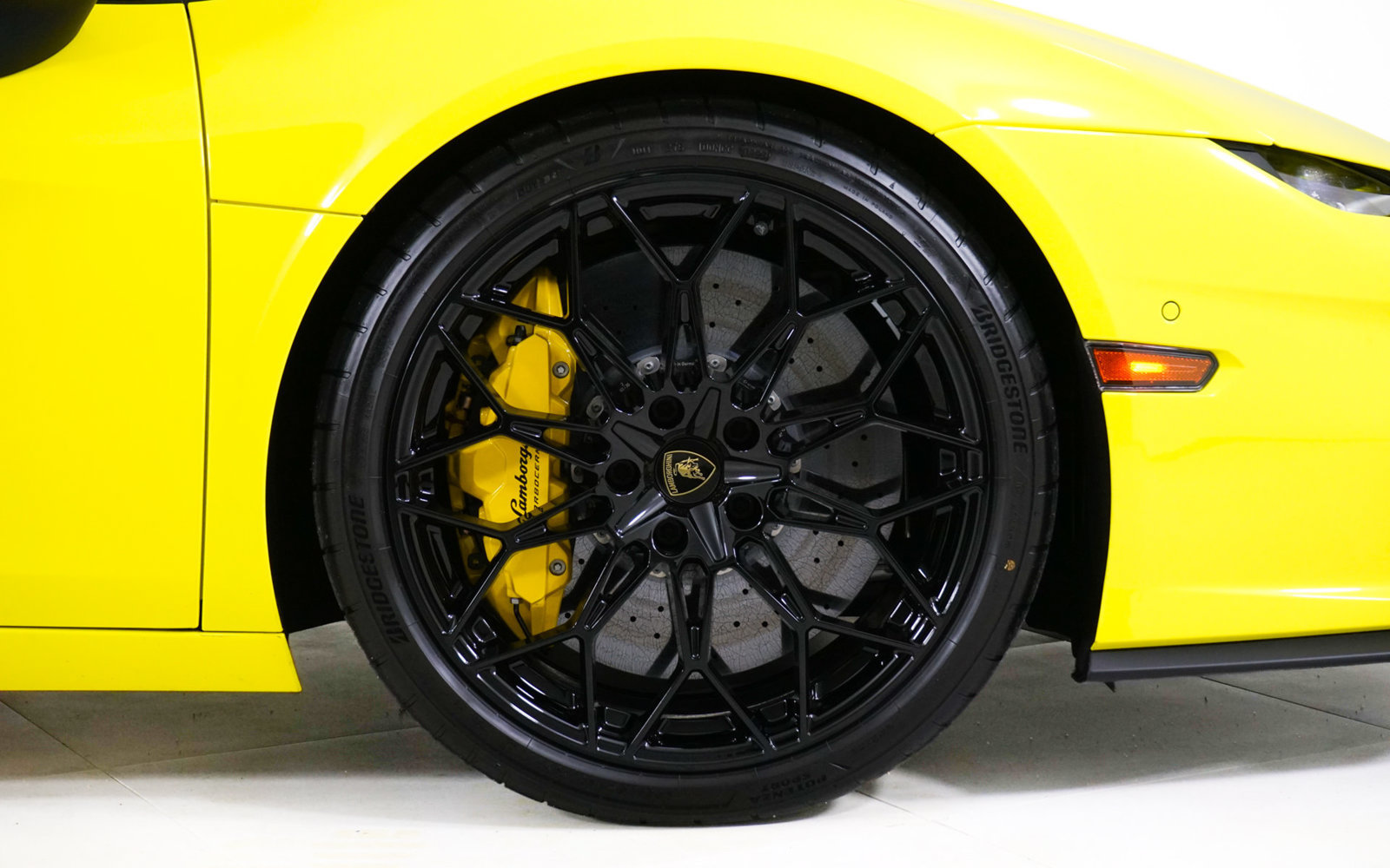 Used 2026 Lamborghini Temerario AWD/4WD image 14
