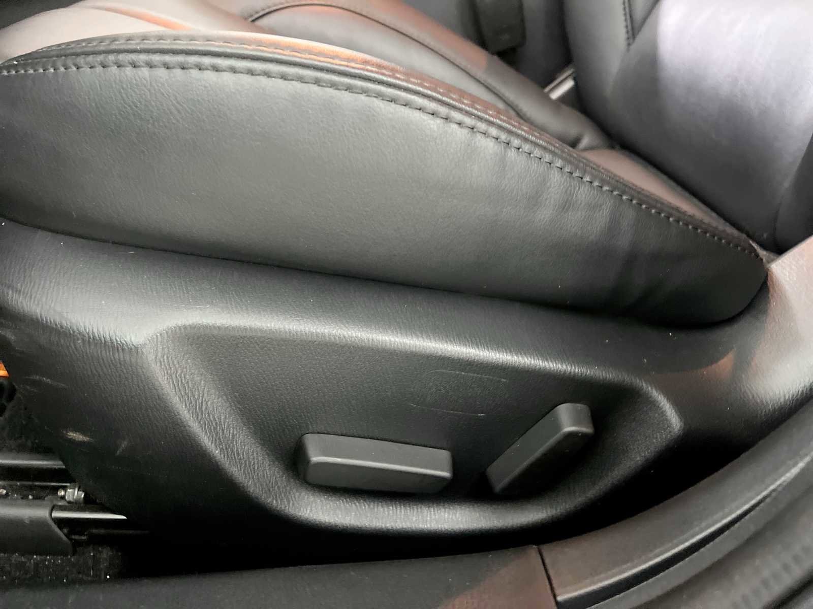 Used 2018 MAZDA MAZDA3 Touring image 14