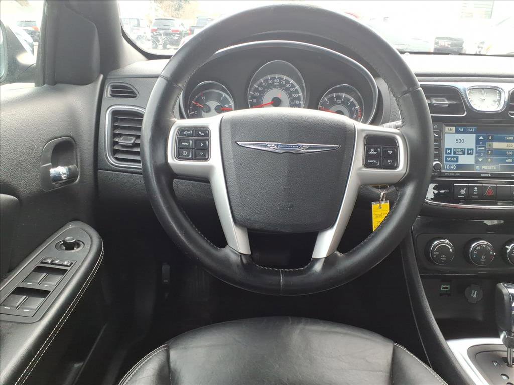 Used 2011 Chrysler 200 Limited image 5