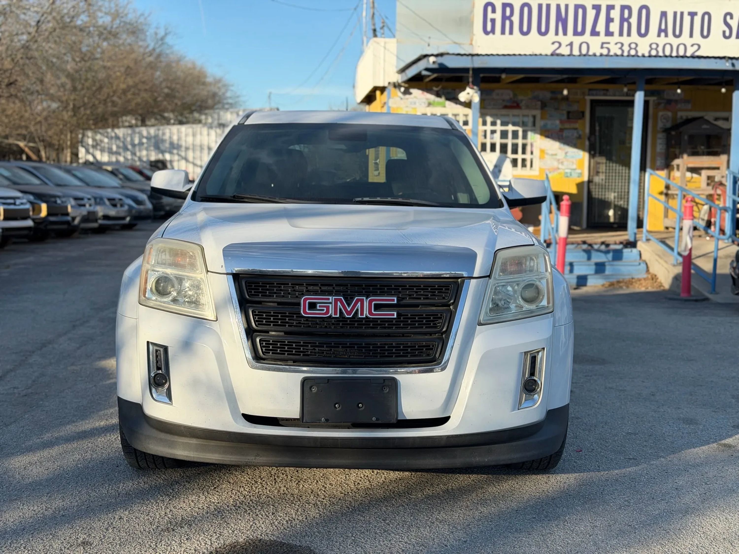 Used 2013 GMC Terrain SLE image 2