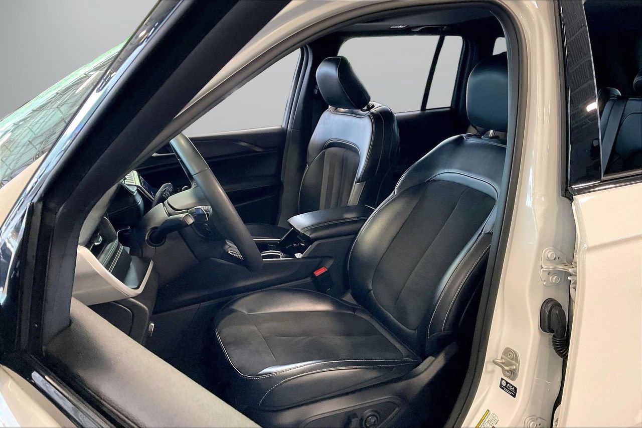 Certified 2023 Jeep Grand Cherokee Altitude AWD/4WD image 22
