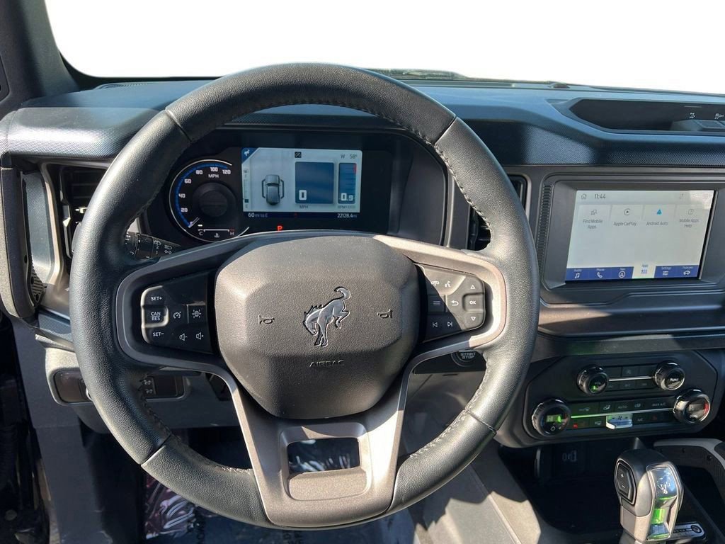 Used 2023 Ford Bronco Outer Banks image 8