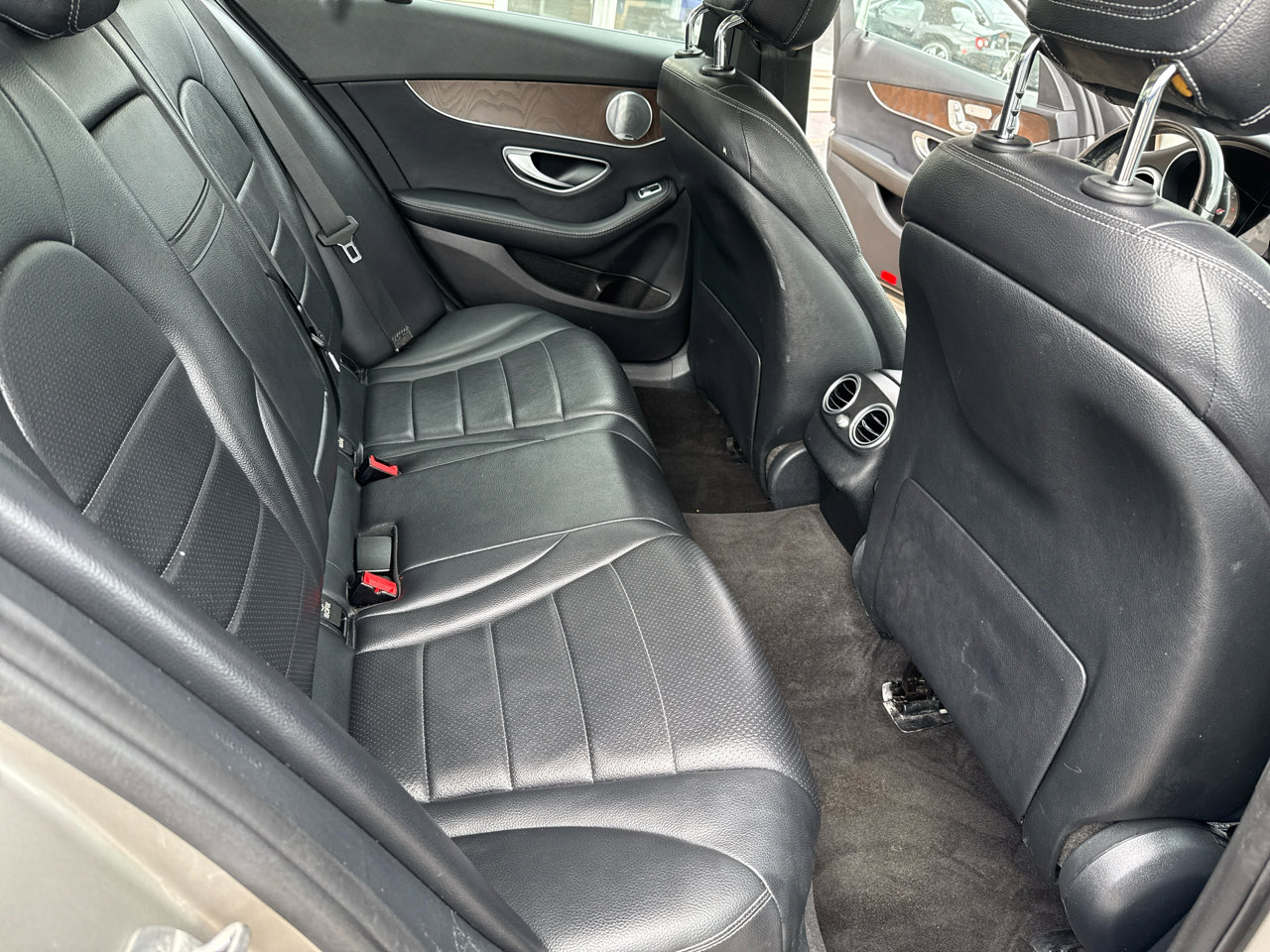 Used 2020 Mercedes-Benz C 300 4MATIC Sedan w/ Premium Package image 24