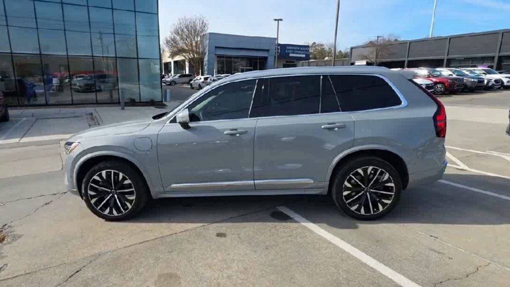 New 2026 Volvo XC90 T8 Plus image 5