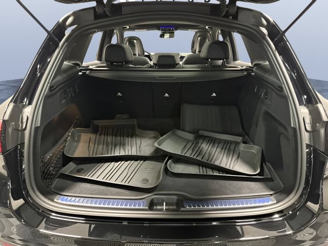 Used 2026 Mercedes-Benz GLC 300 4MATIC image 9