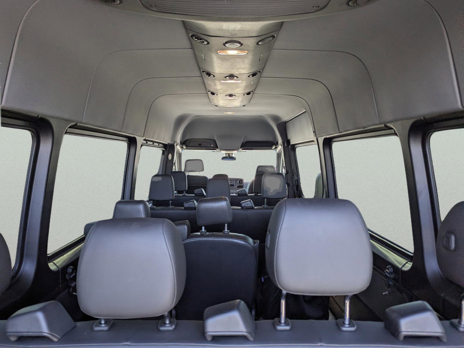 Used 2019 Mercedes-Benz Sprinter 2500 image 12