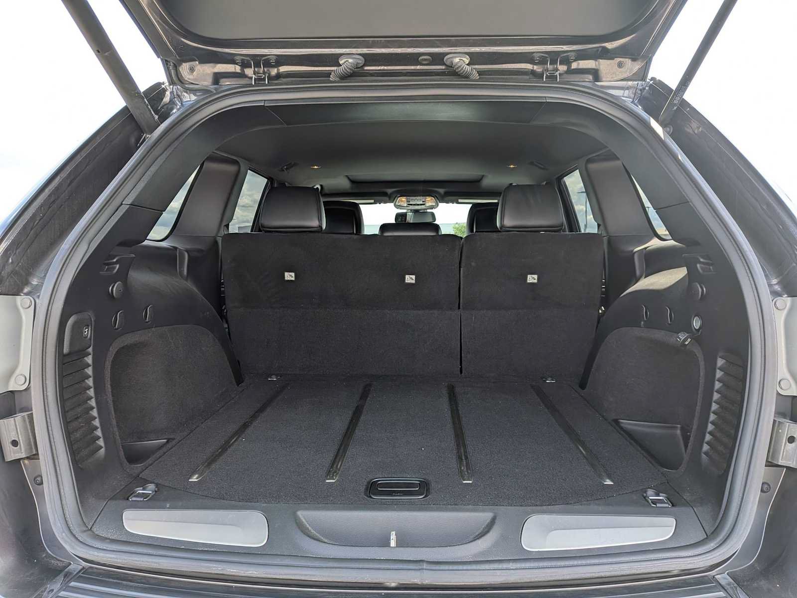 Used 2016 Jeep Grand Cherokee Limited AWD/4WD image 30
