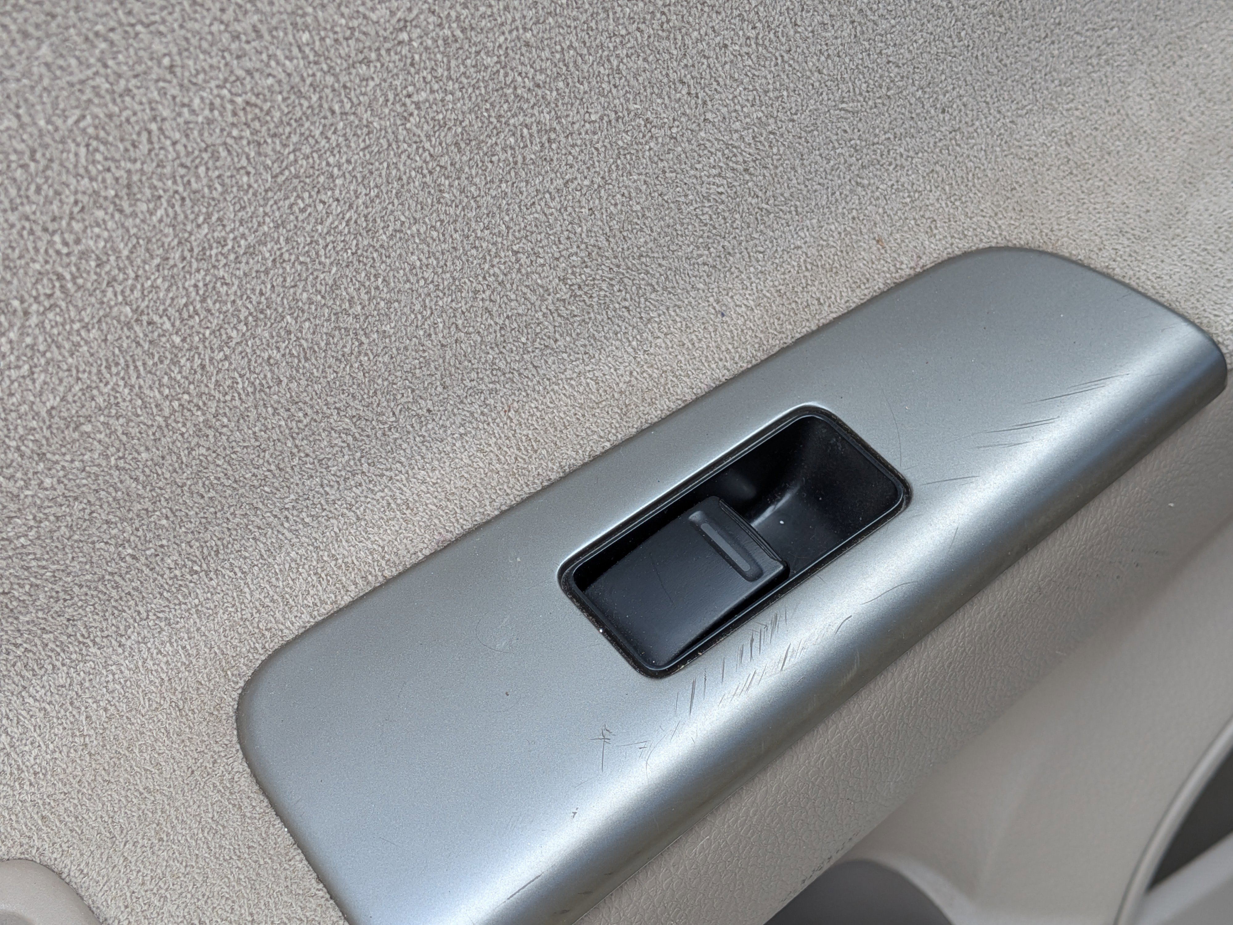 Used 2005 Nissan Altima 2.5 S w/ (S02) Side Airbags Pkg image 13