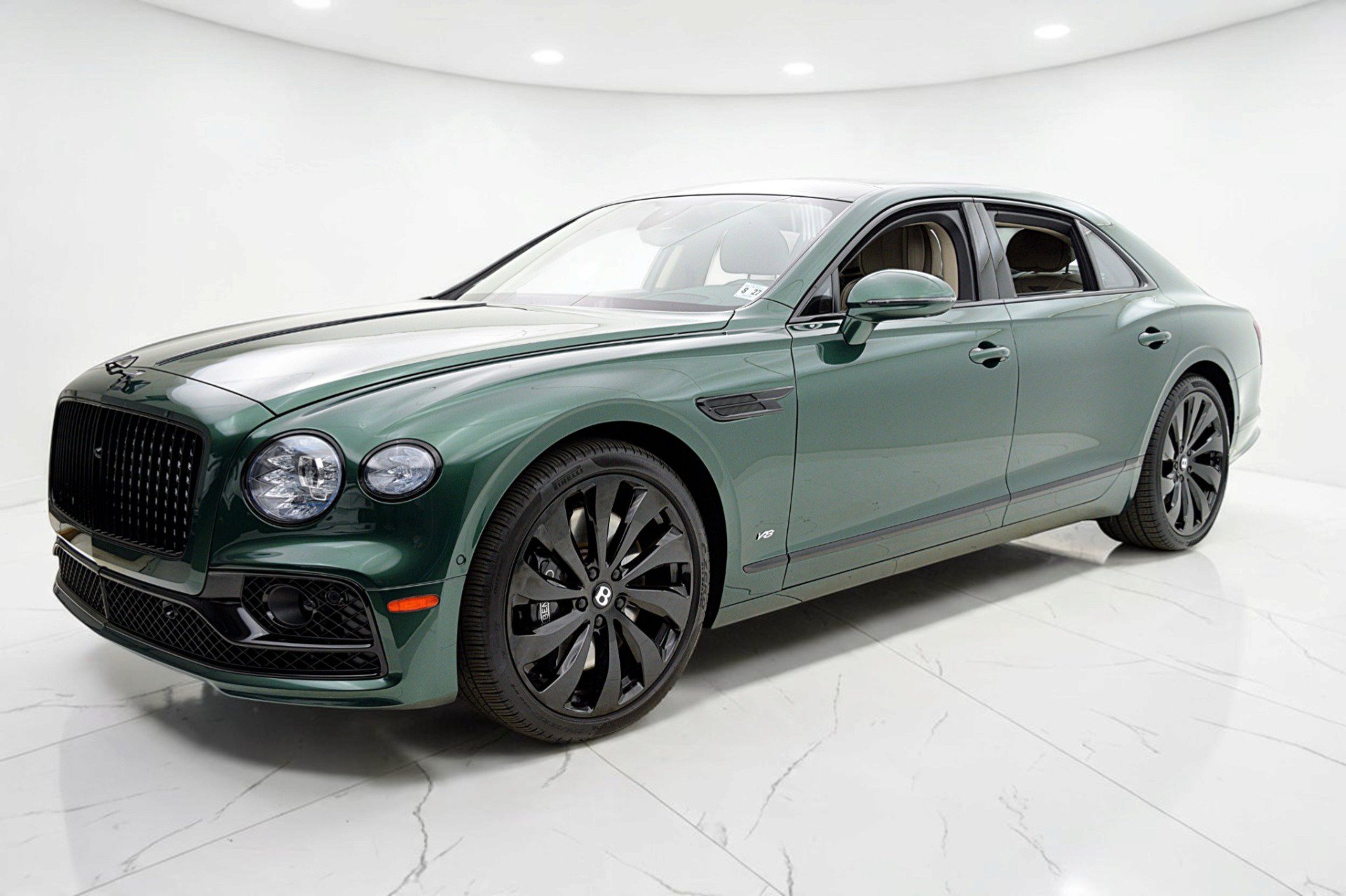 Certified 2022 Bentley Flying Spur V8 AWD/4WD image 2